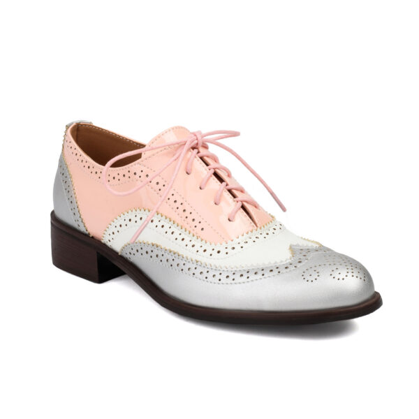 Retro British Contrasting Color Brogue High-cut Lace-up Shoes - Image 5