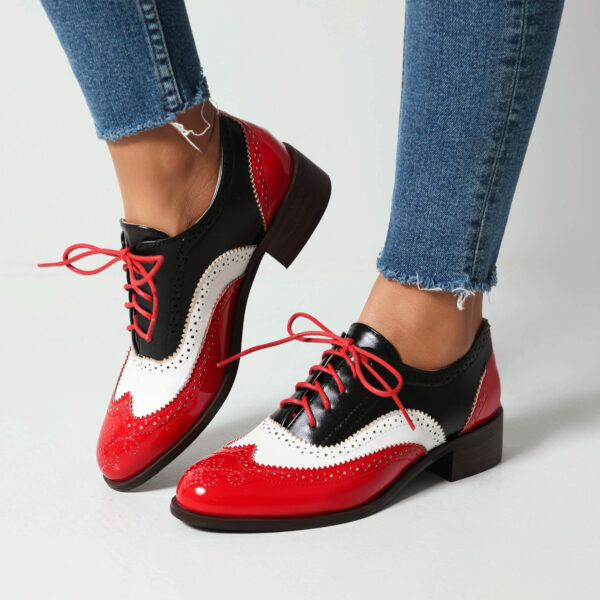 Retro British Contrasting Color Brogue High-cut Lace-up Shoes - Image 7