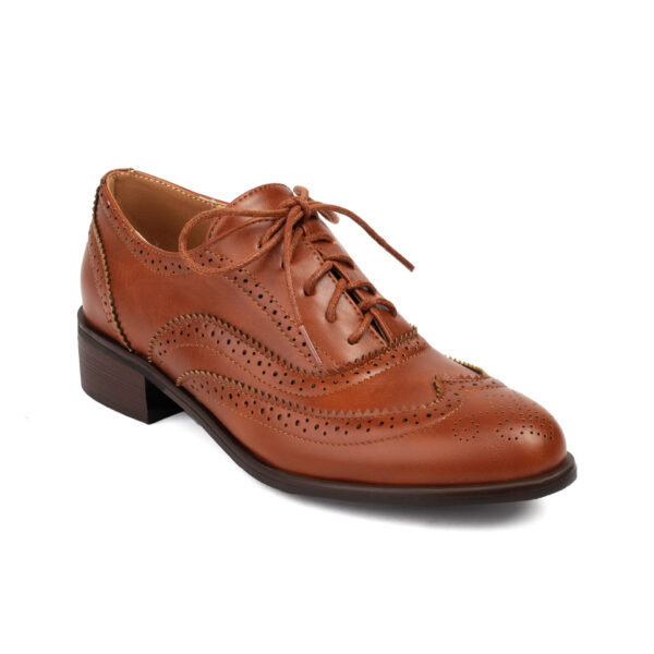 Retro British Contrasting Color Brogue High-cut Lace-up Shoes - Image 9