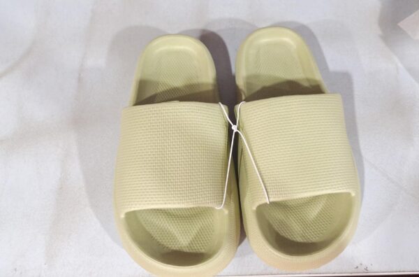 Soft Home Couple Slippers - Image 9